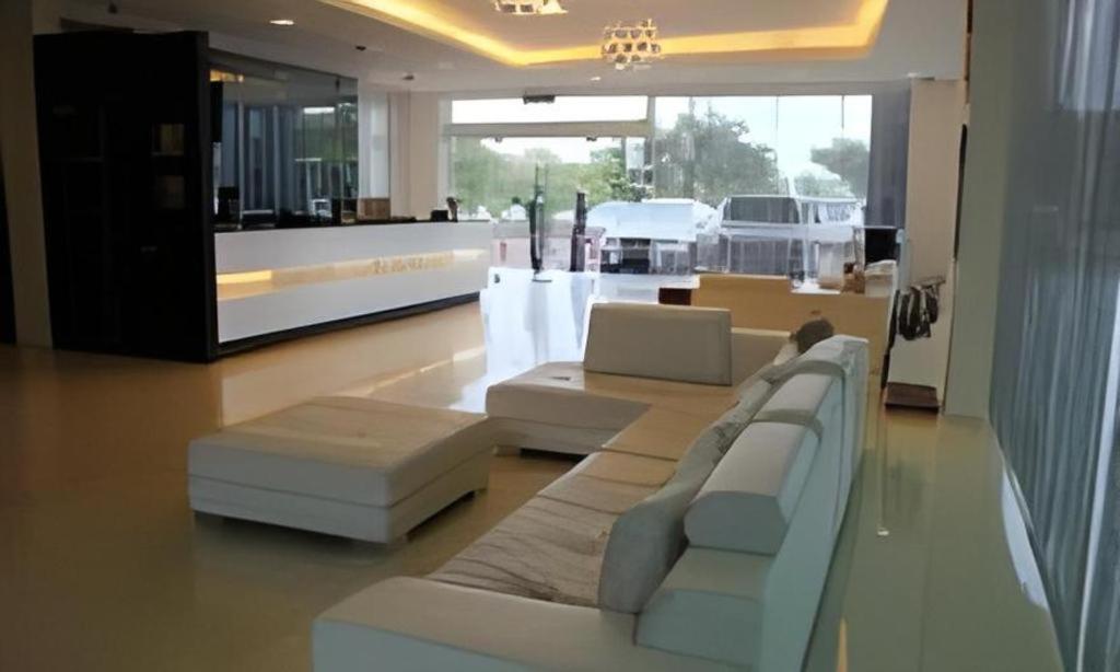 Kingston Hotel Kota Kinabalu Kültér fotó